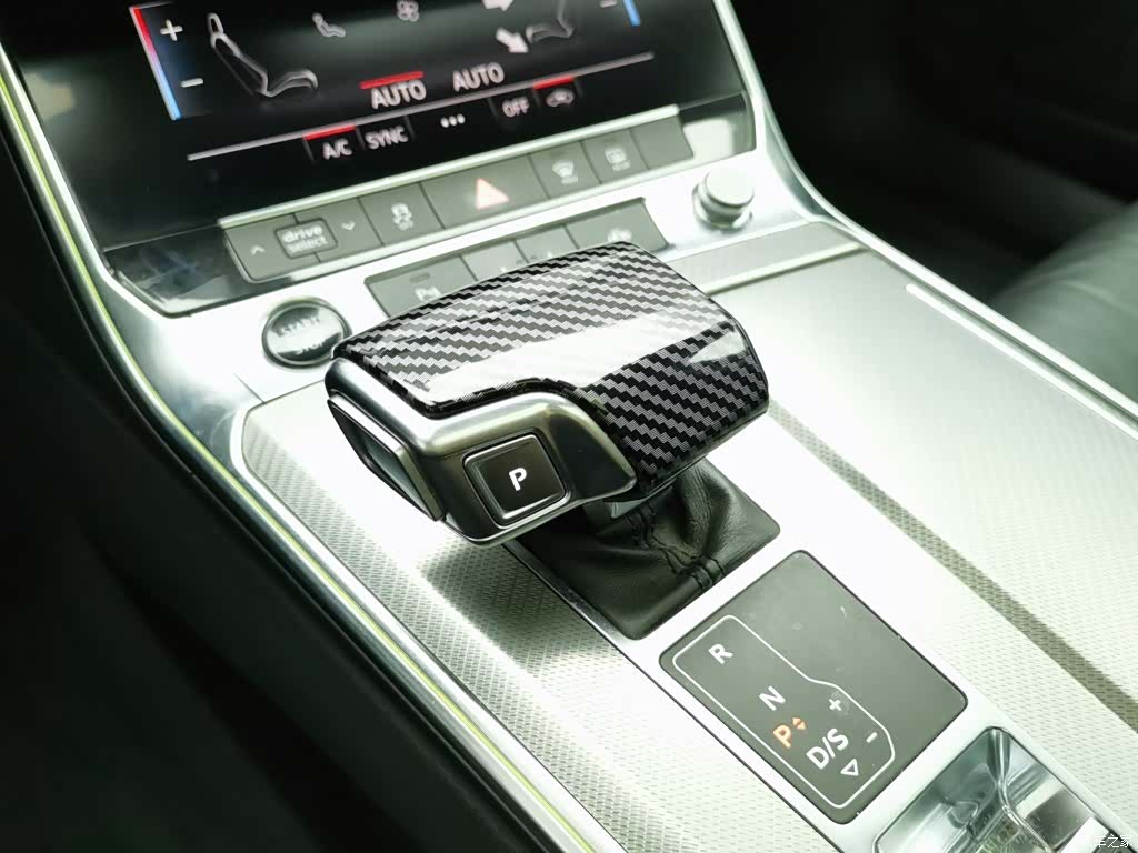 Audi A6L, 2021 13