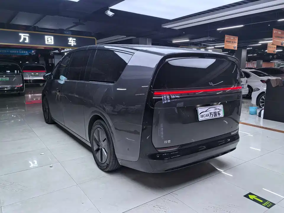 Li Auto Ideal MEGA