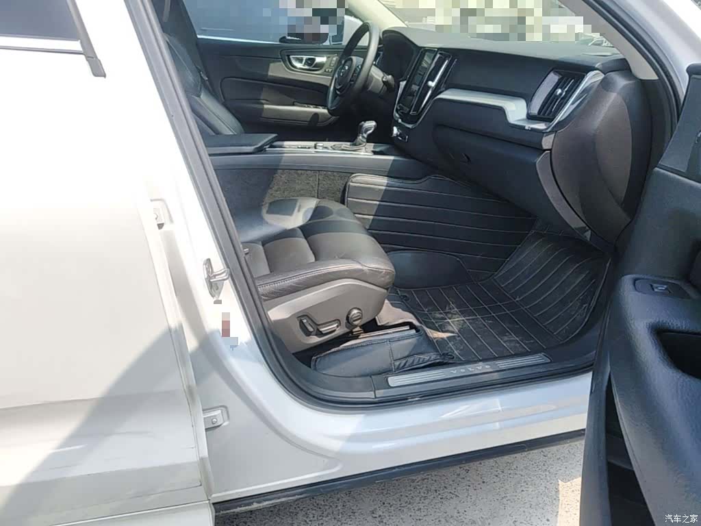 Volvo XC60, 2018 11
