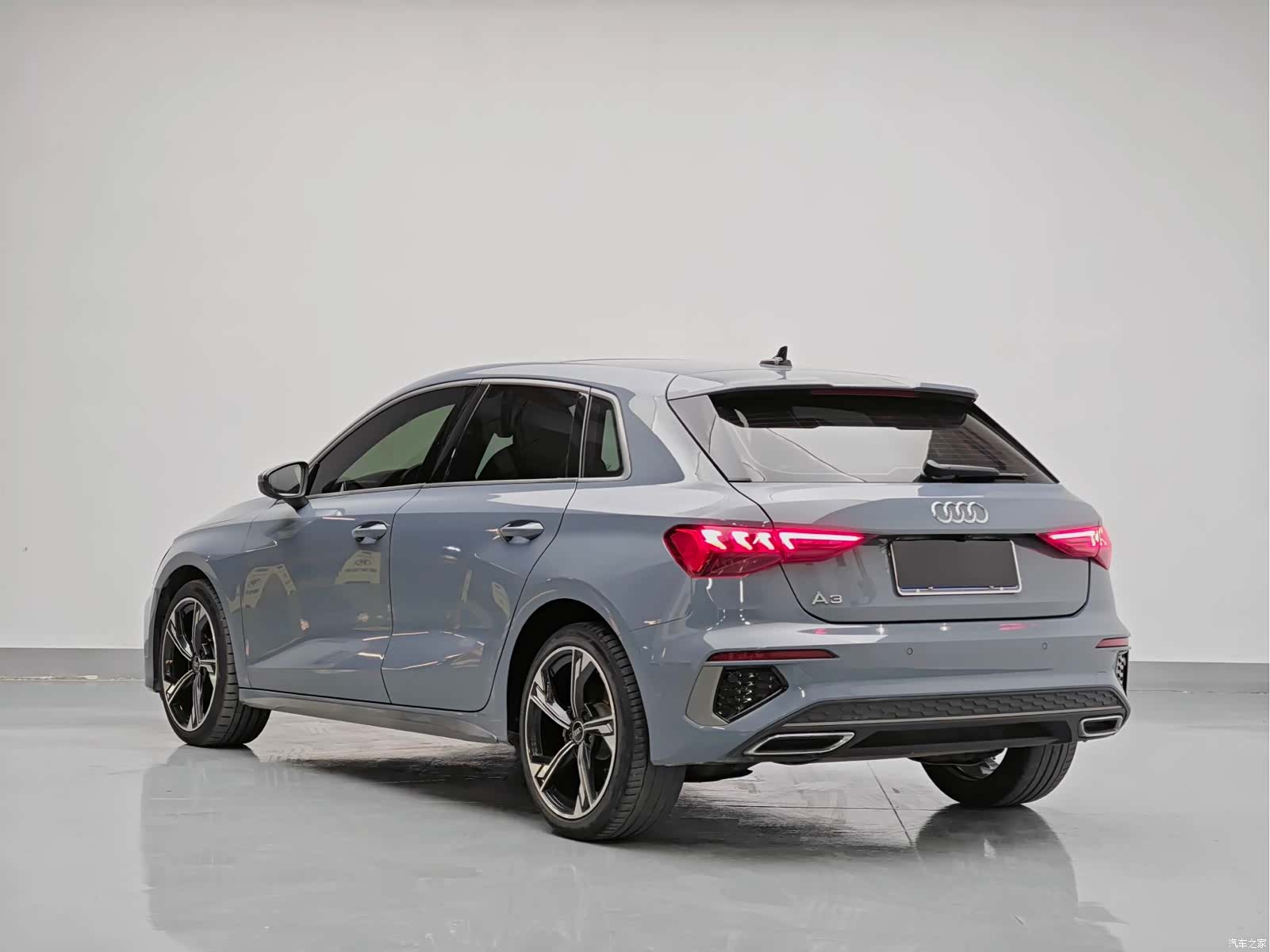 Audi A3, 2022 все фото