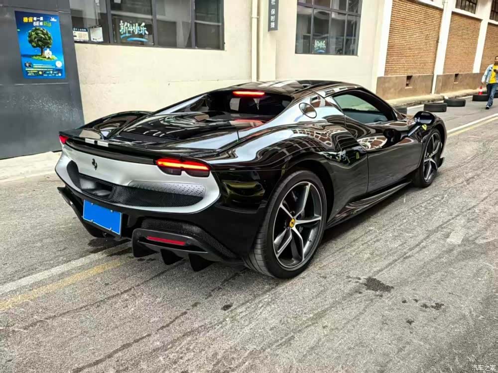 Ferrari 296, 2023 8