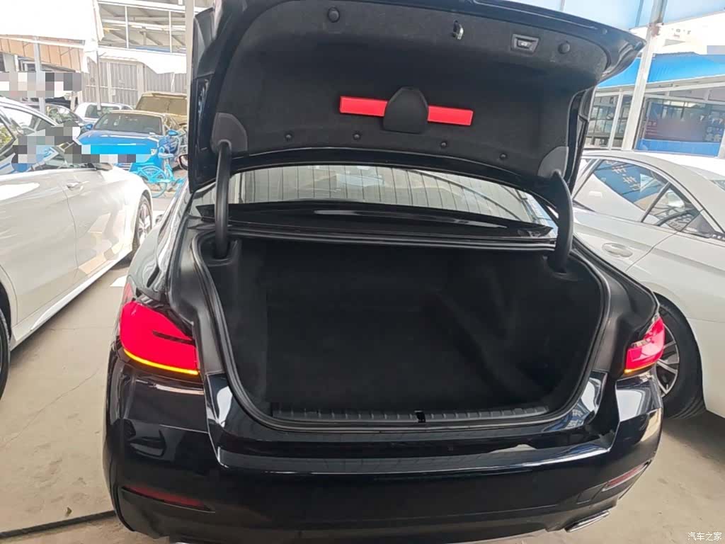 BMW 5 Series, 2023 15