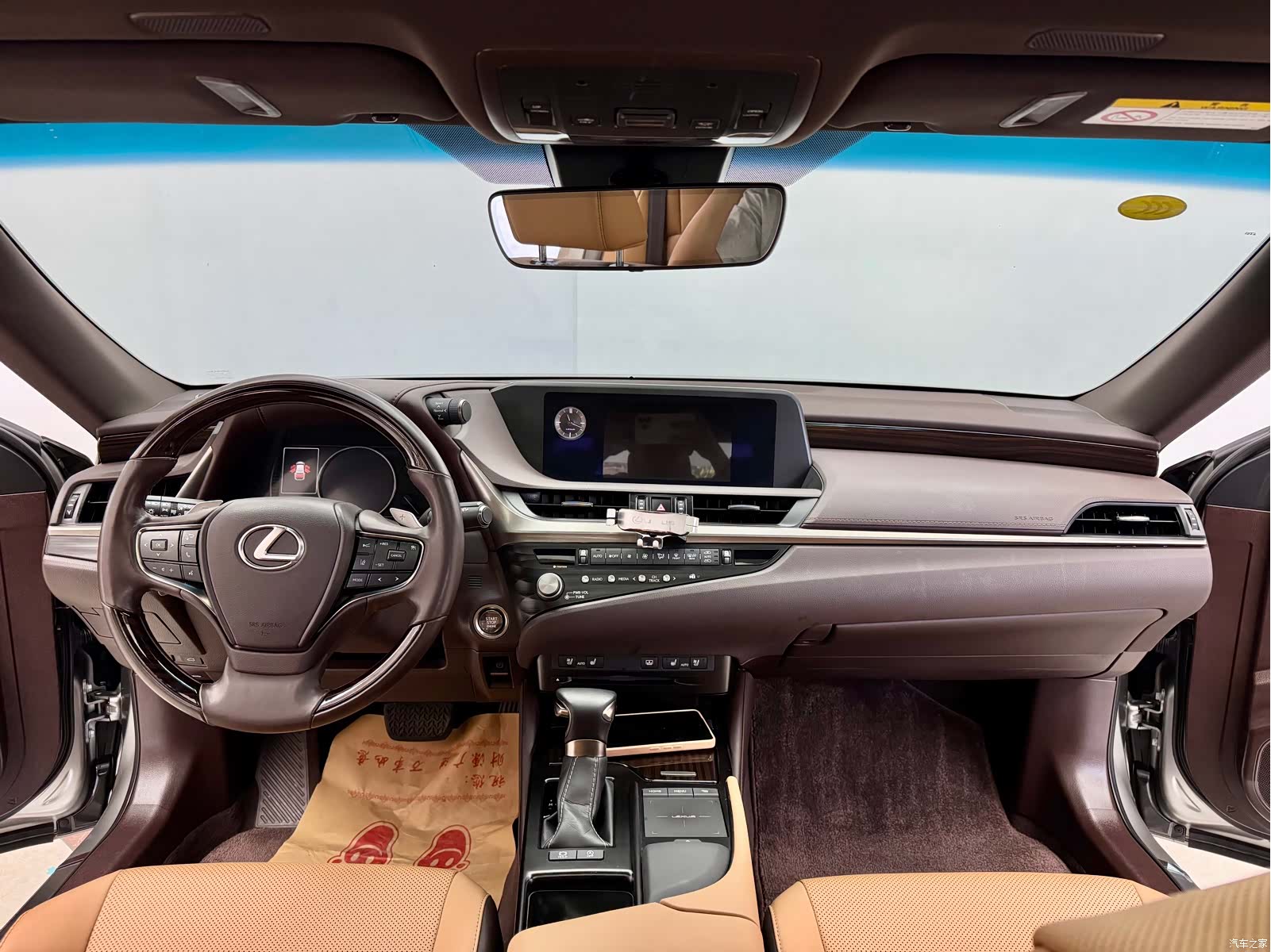 Lexus ES, 2021 19