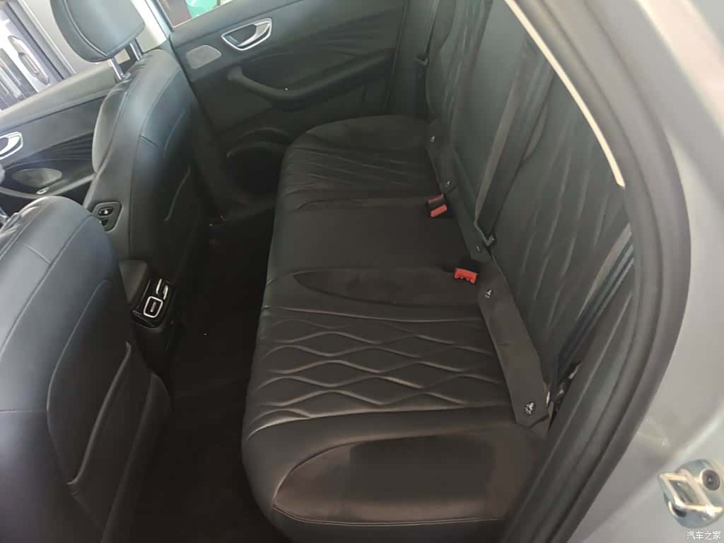 Roewe D7, 2023 17