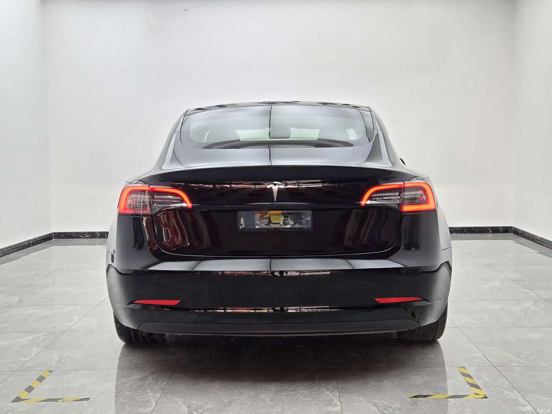 Tesla Model 3, 2020 все фото