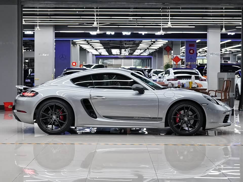 Porsche 718