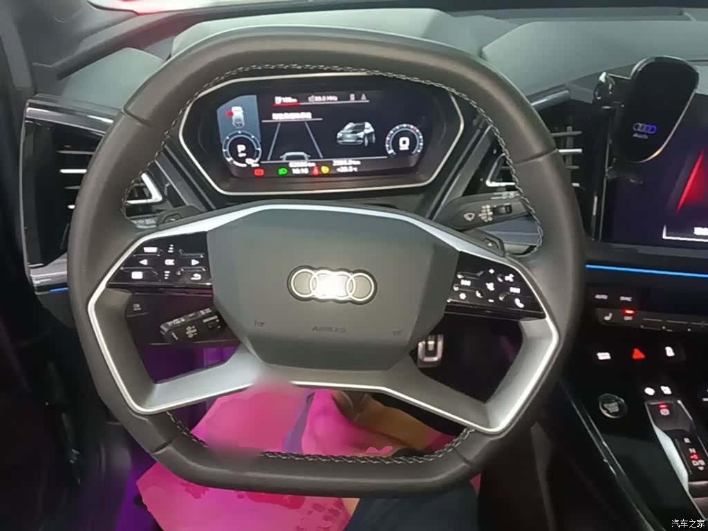 Audi Q4 e-tron, 2023 11