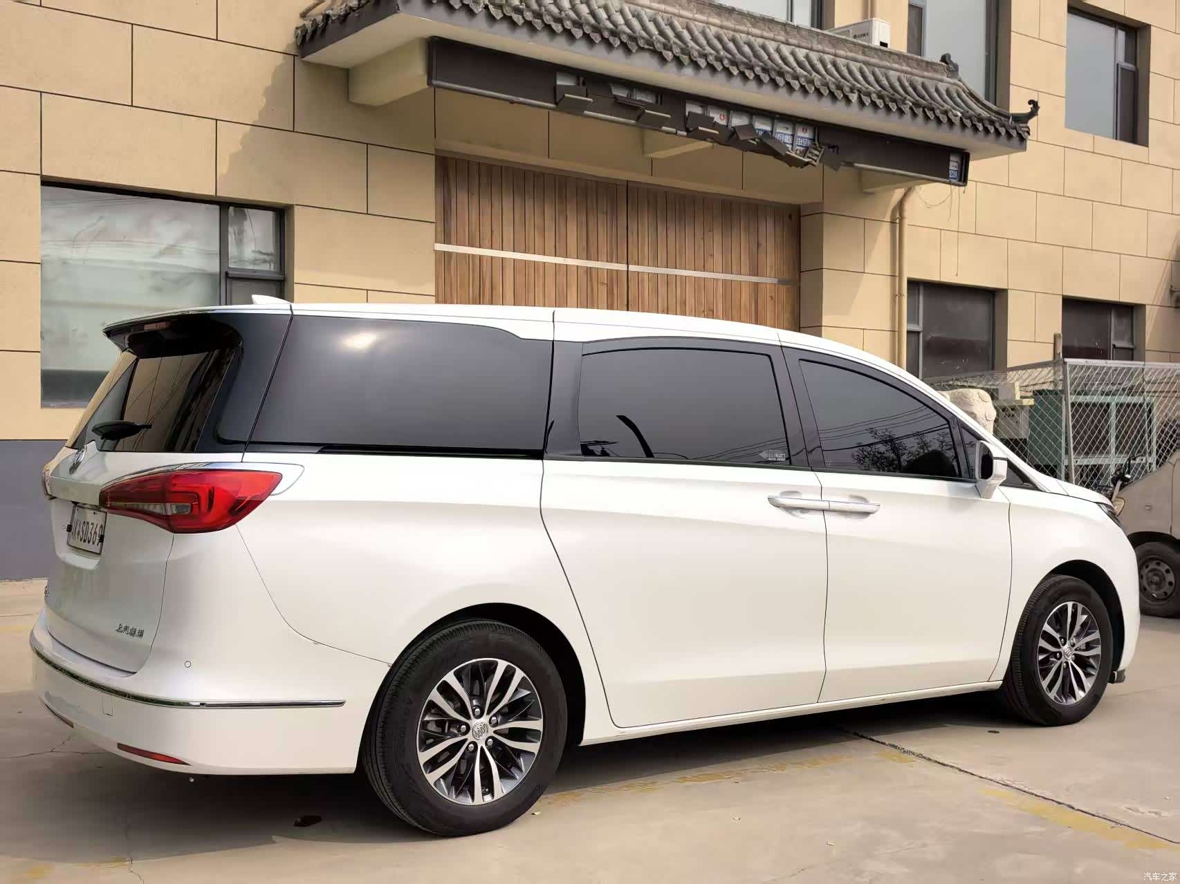 Buick GL8, 2019 все фото