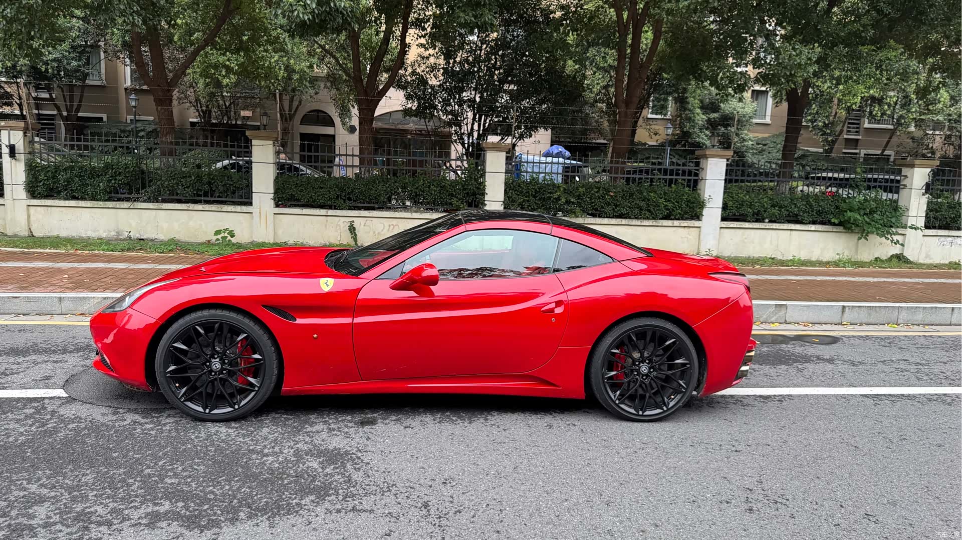 Ferrari California, 2011 4