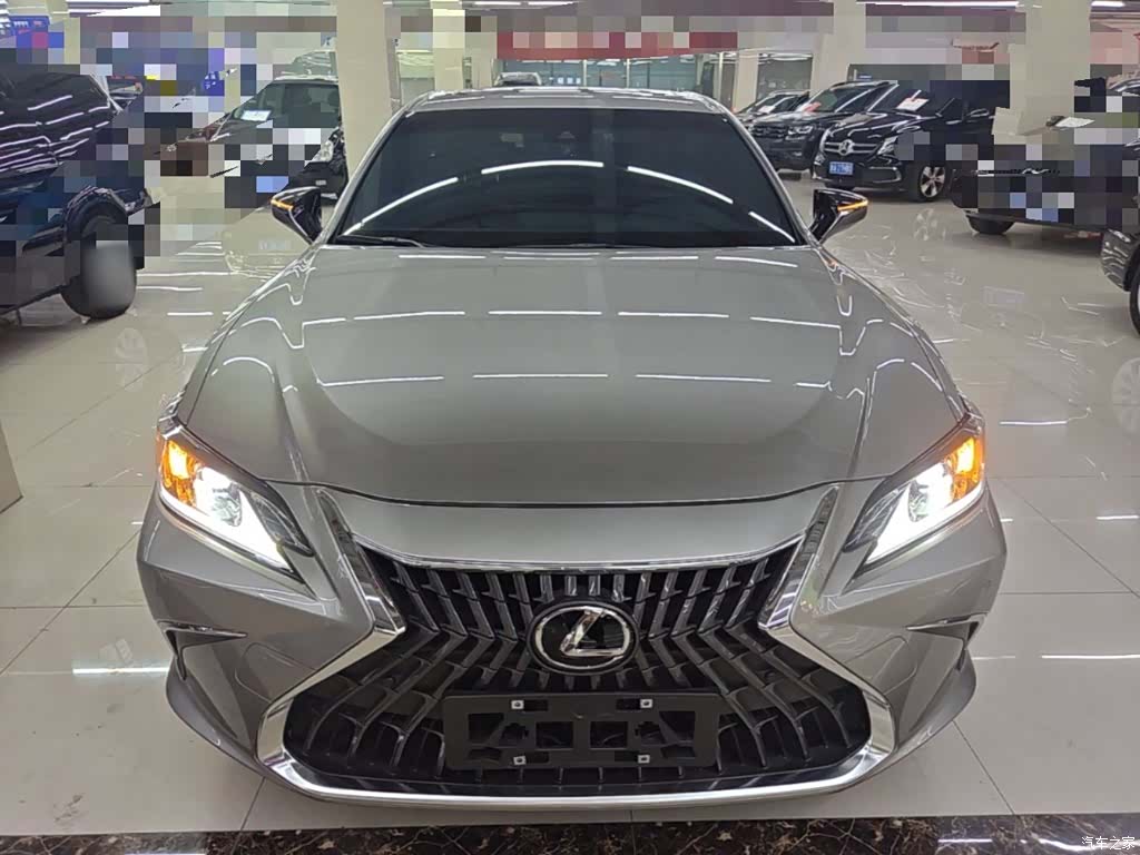Lexus ES, 2023 3