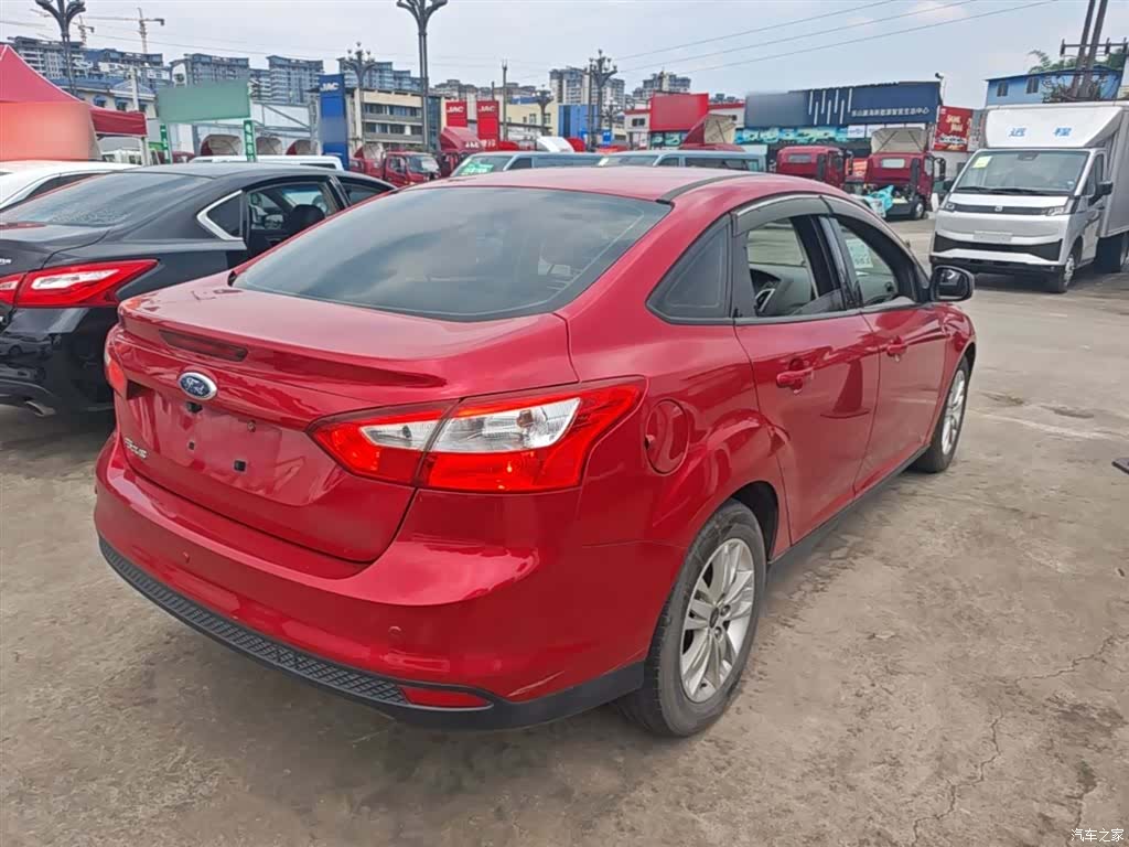 Ford Focus, 2015 7