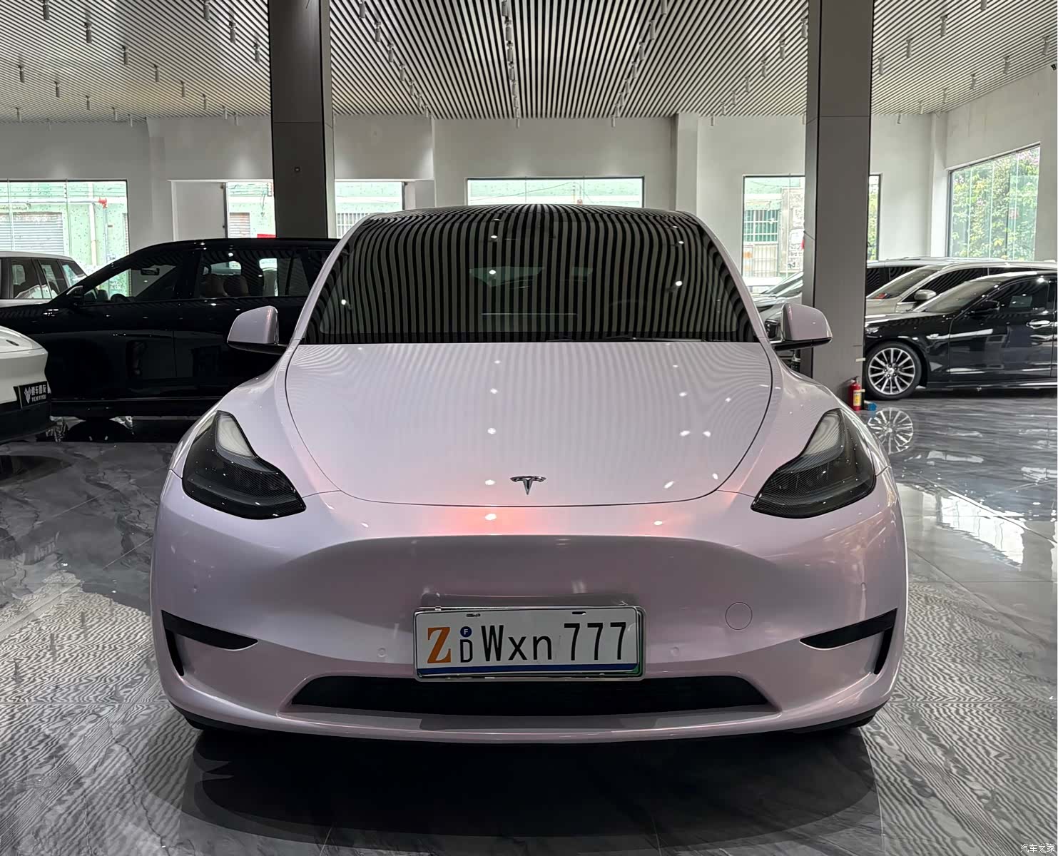 Tesla Model Y, 2023 2