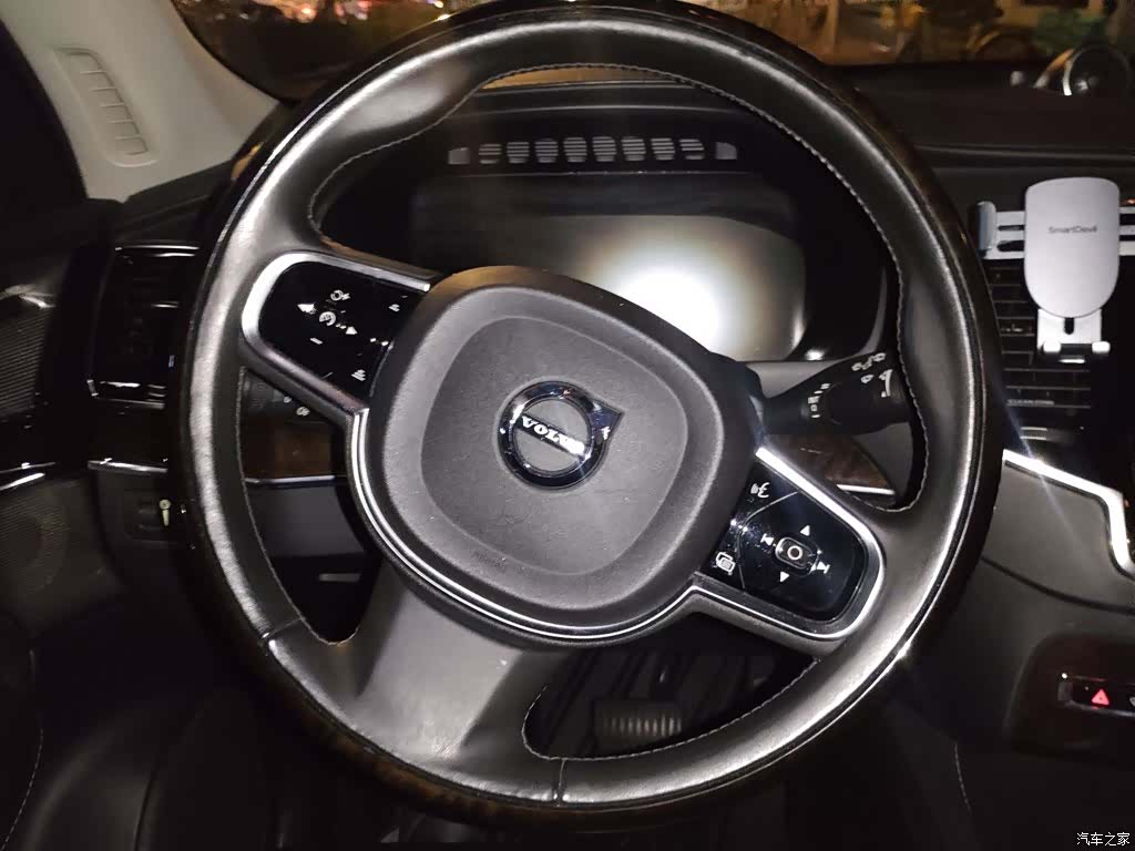 Volvo XC90, 2016 3