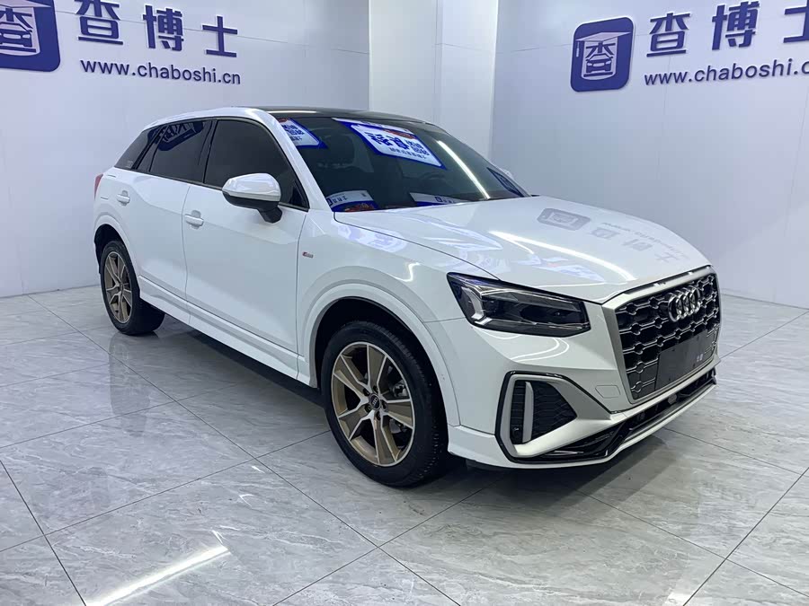 Audi Q2L 2022, фото 3
