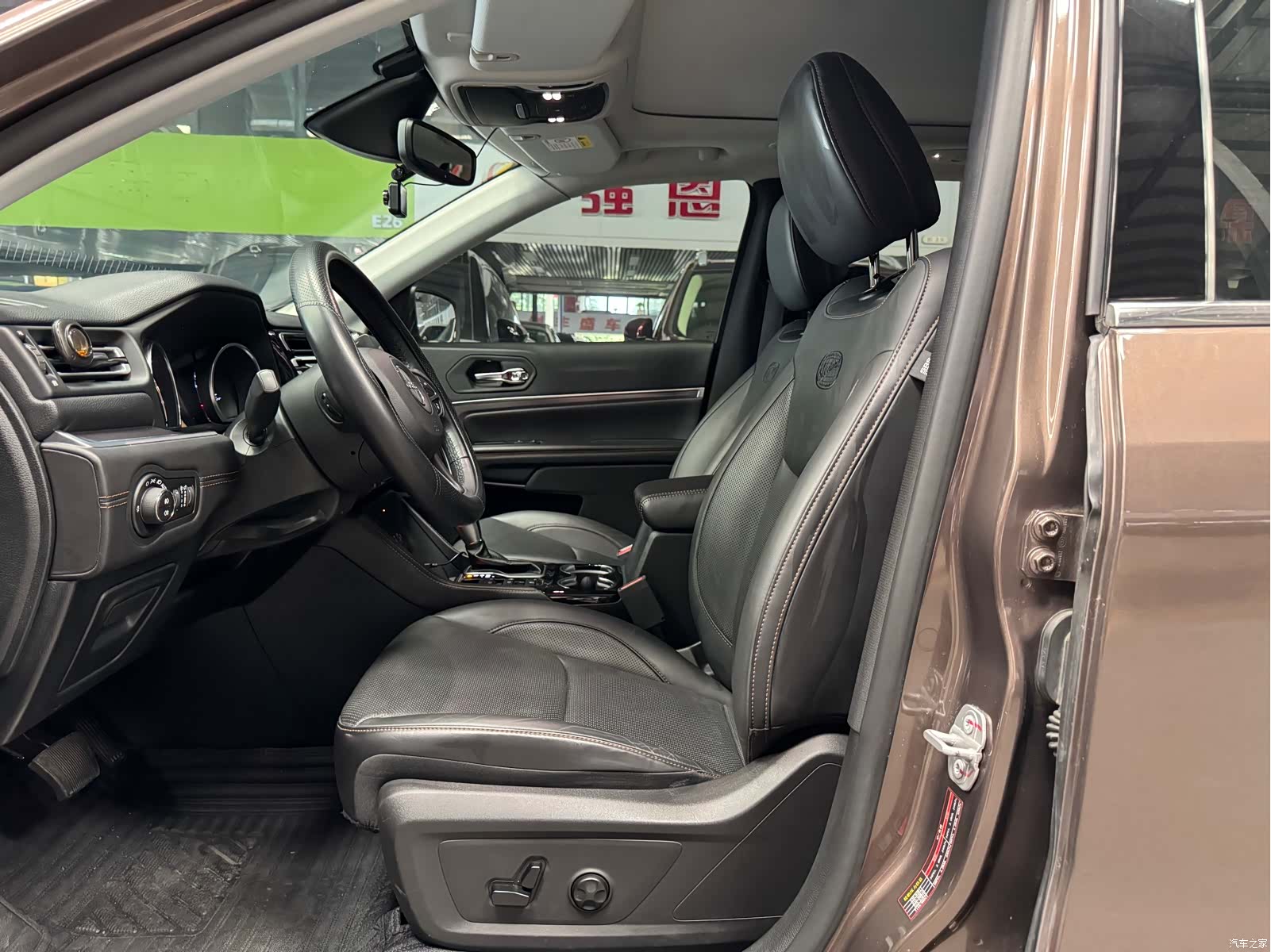Jeep Grand Commander, 2019 9