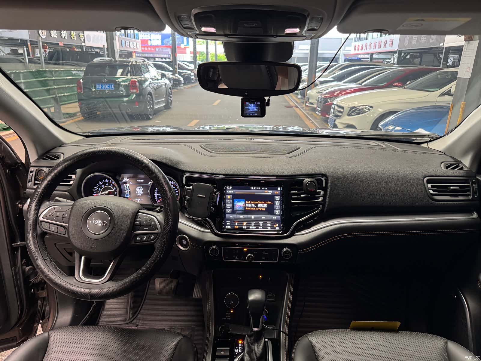 Jeep Grand Commander, 2019 12