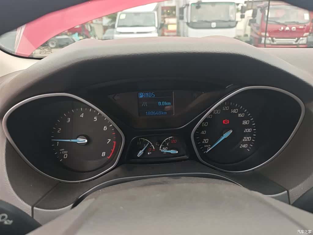 Ford Focus, 2015 12