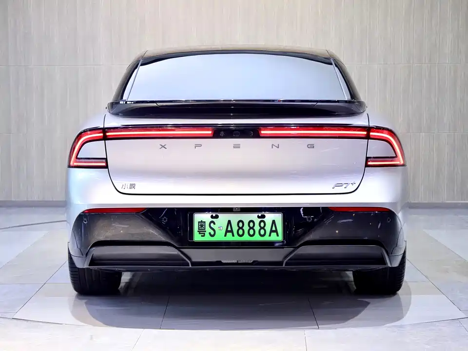 XPENG P7+