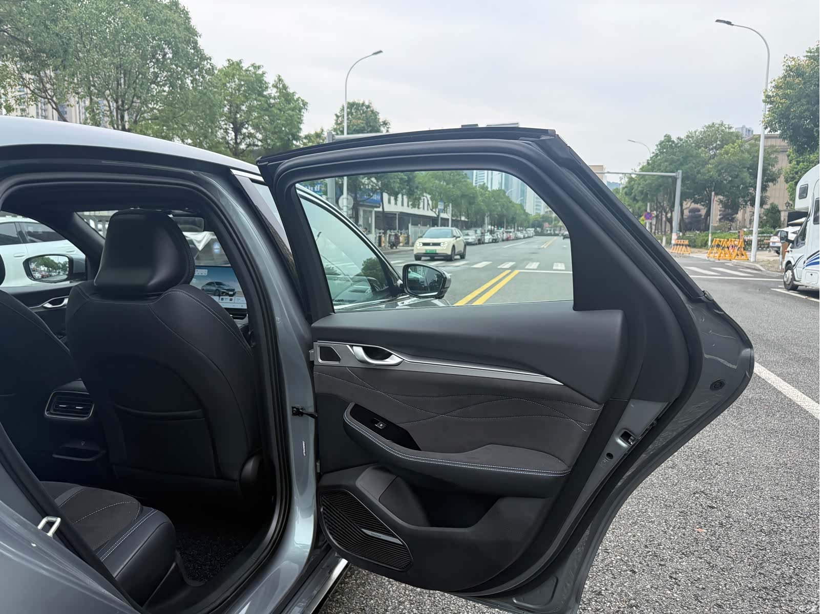 Geely Preface, 2025 15