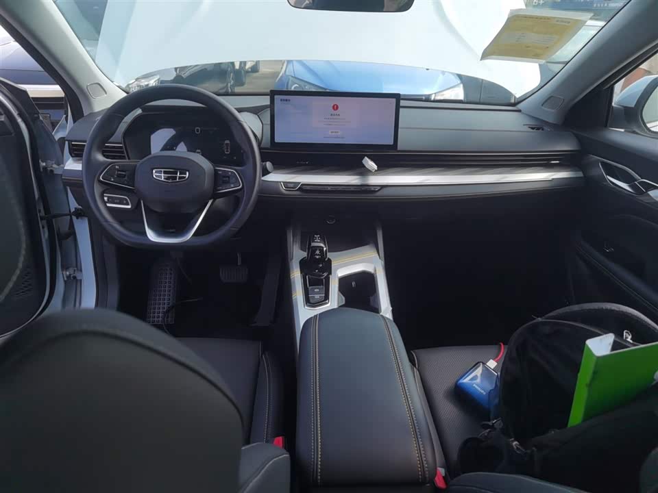 Geely Emgrand L HiP Geely Emgrand L HiP