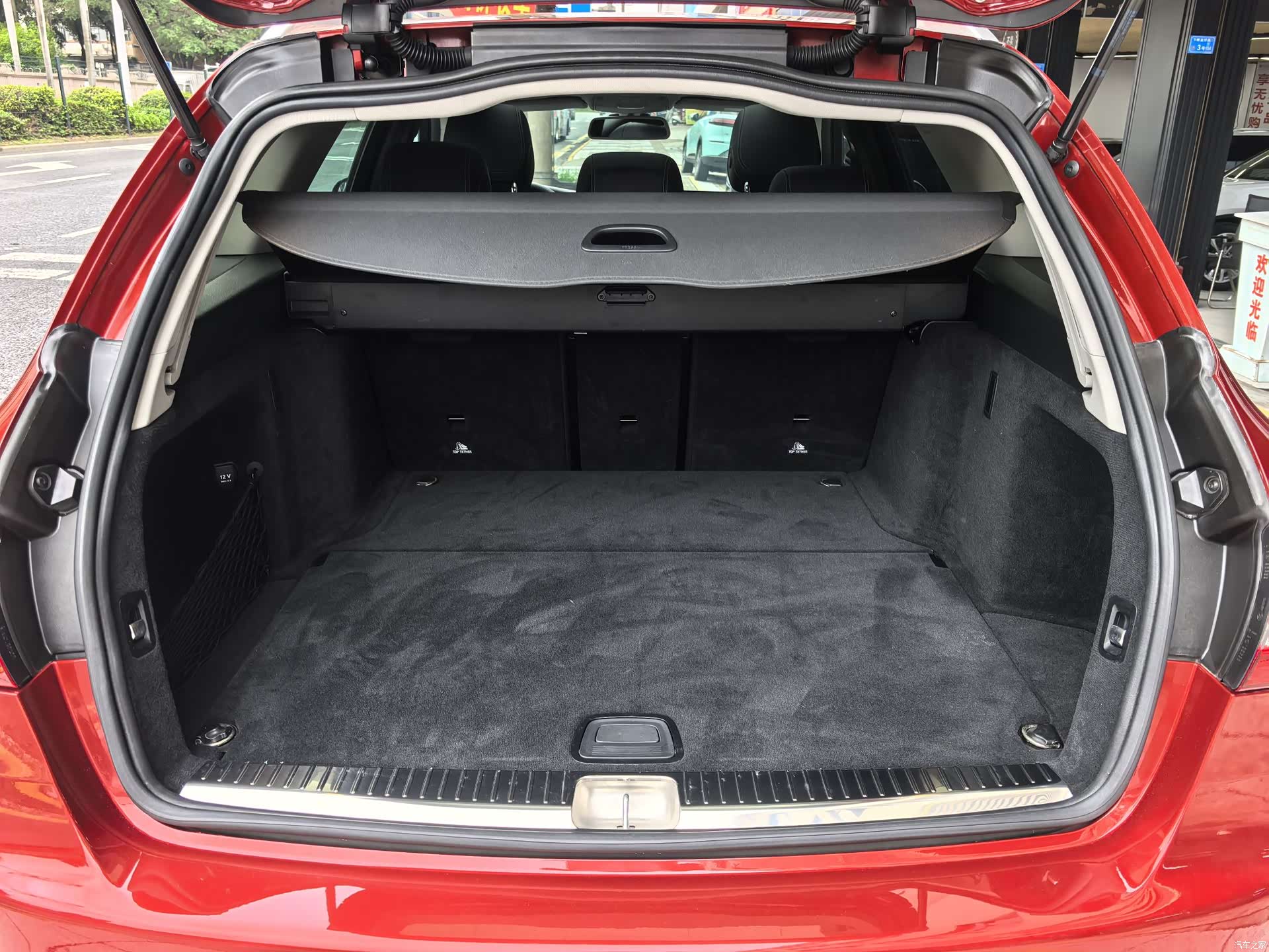 Mercedes-Benz C-Class, 2018 14