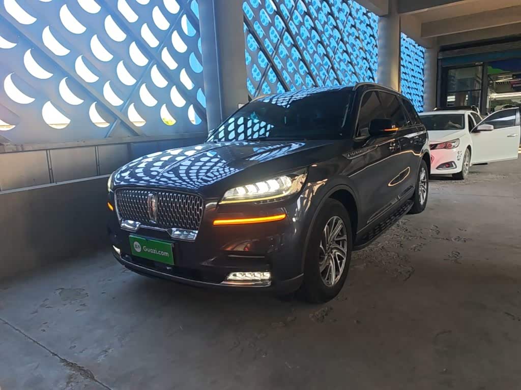 Lincoln Aviator