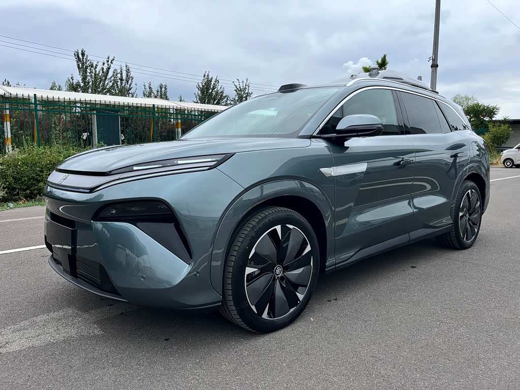 BYD Tang L L 2025 DM 175KM