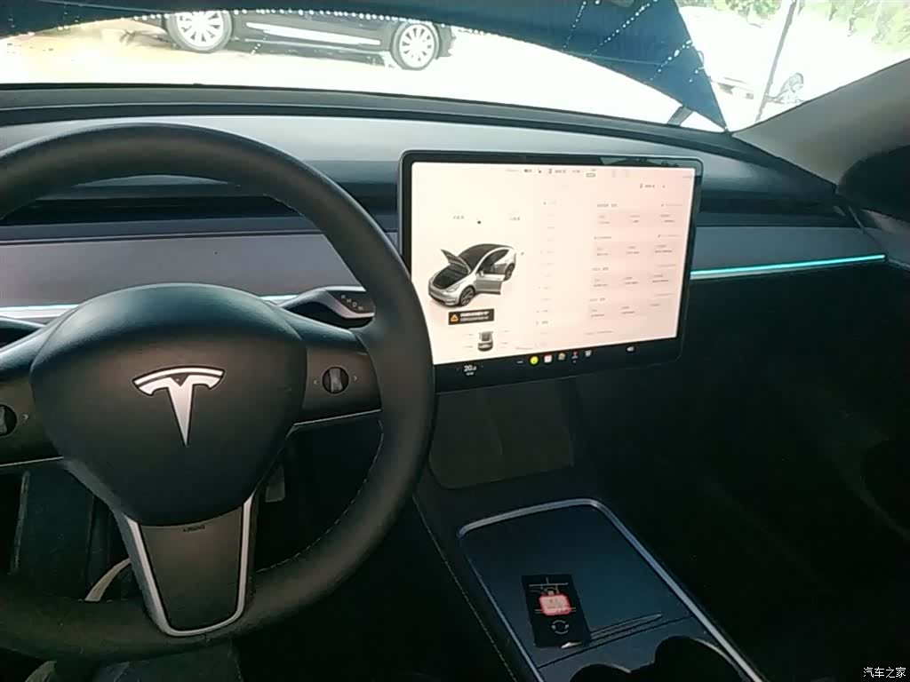 Tesla Model Y, 2024 10