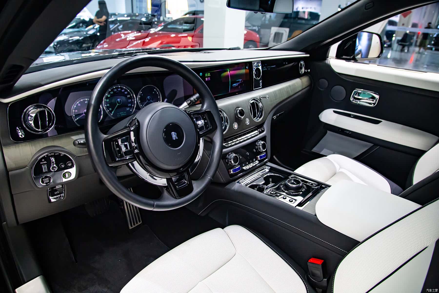 Rolls-Royce Ghost, 2021 3