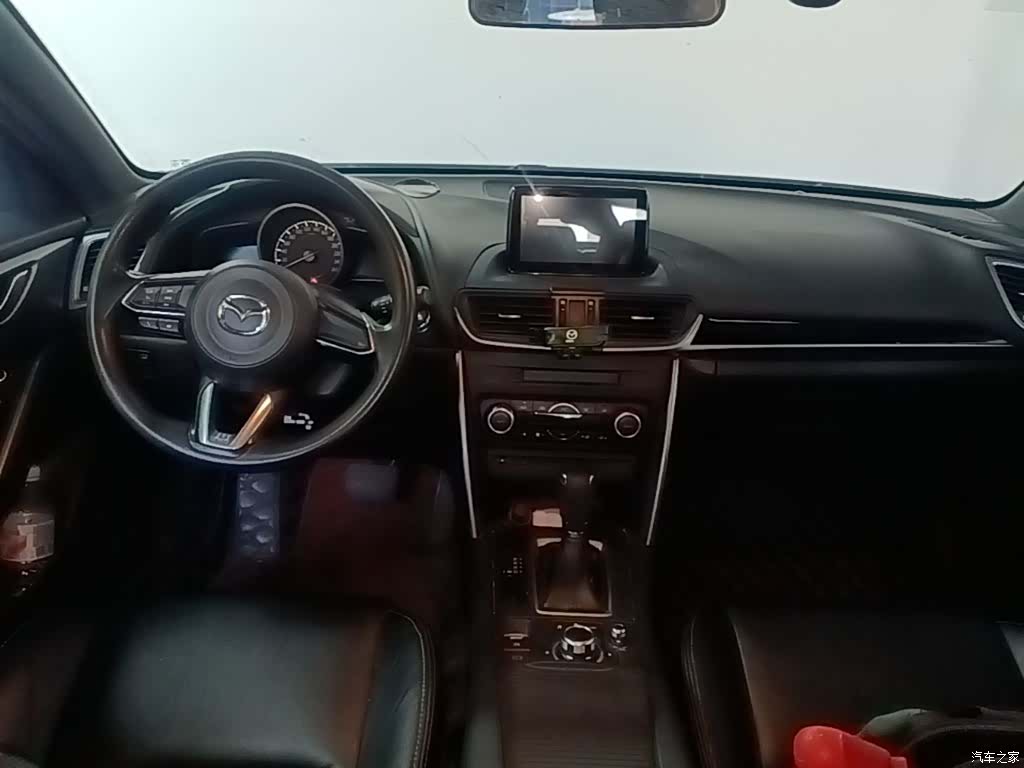 Mazda CX-4, 2018 10