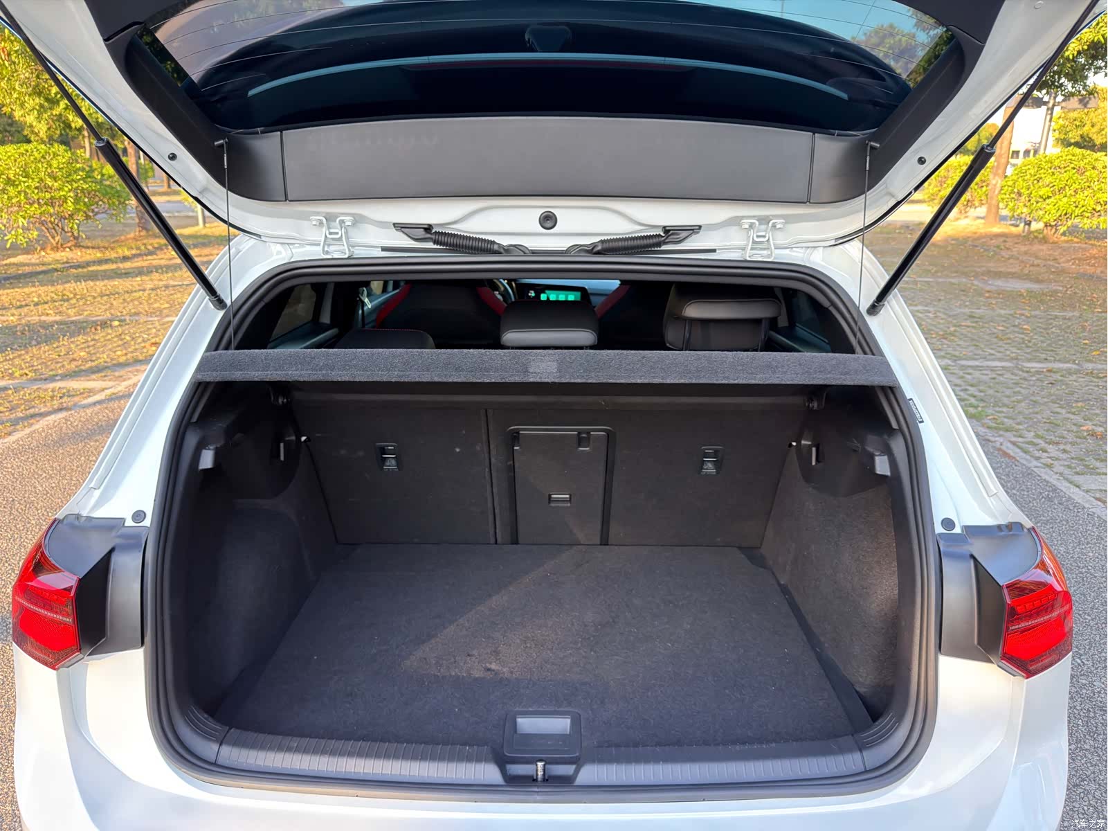 Volkswagen Golf, 2023 27