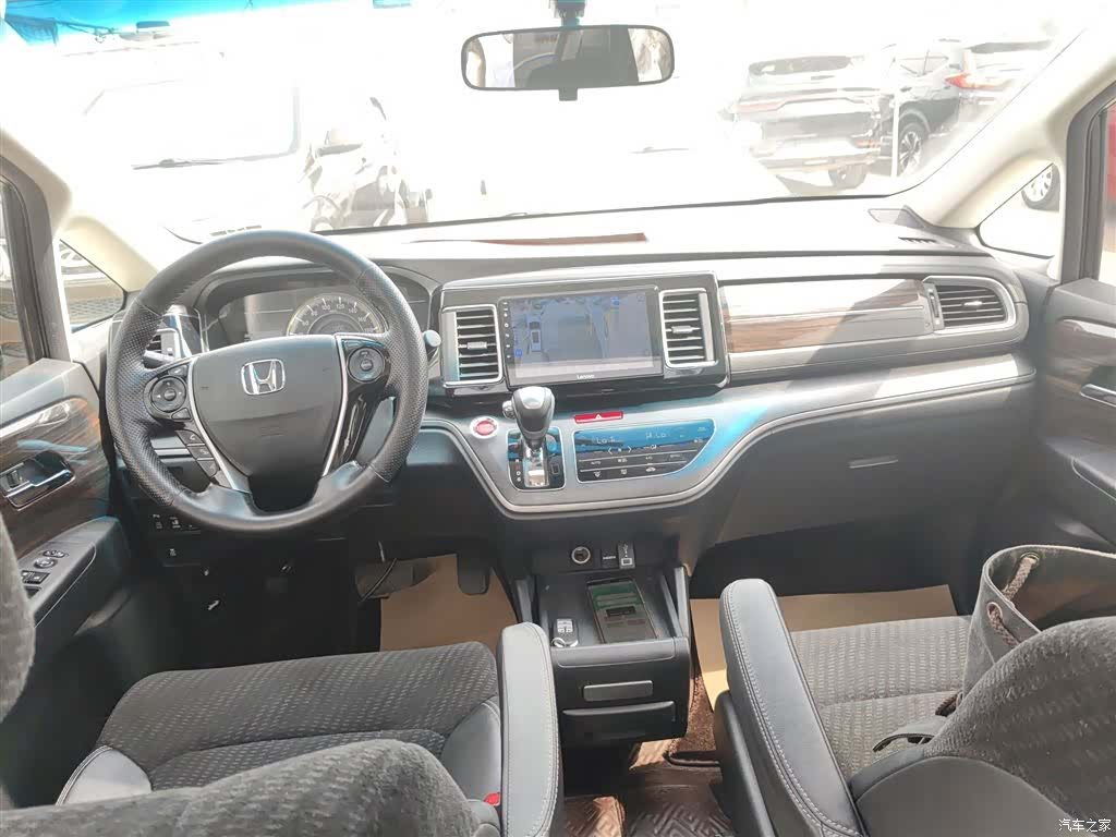 Honda Elysion, 2018 6