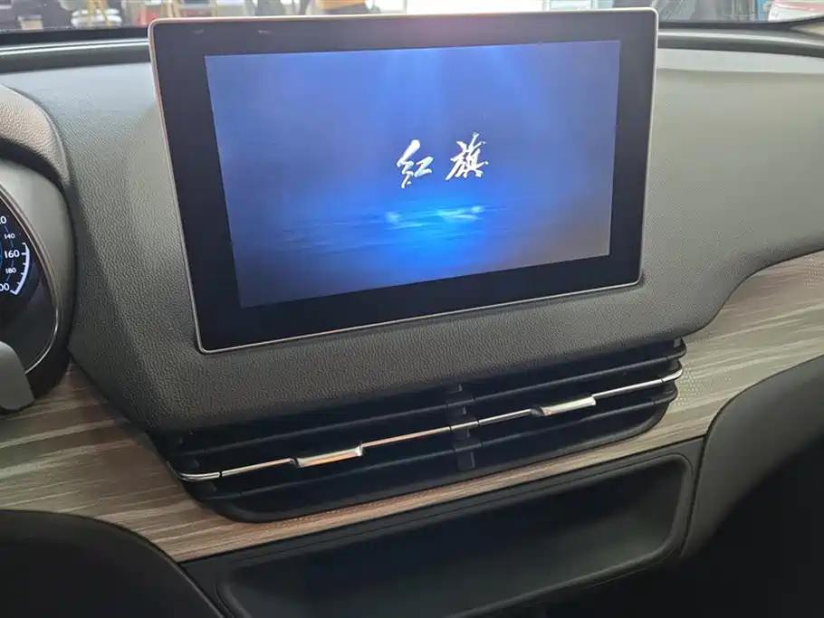 Hongqi E-QM5