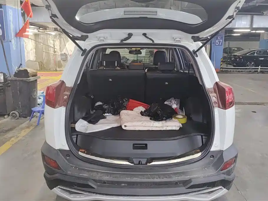 Toyota RAV4 Rongfang