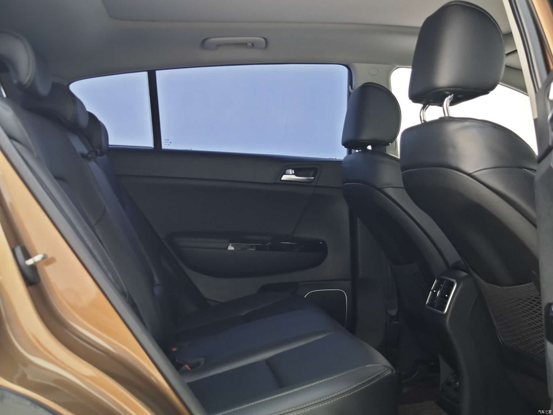 Kia KX5, 2016 18