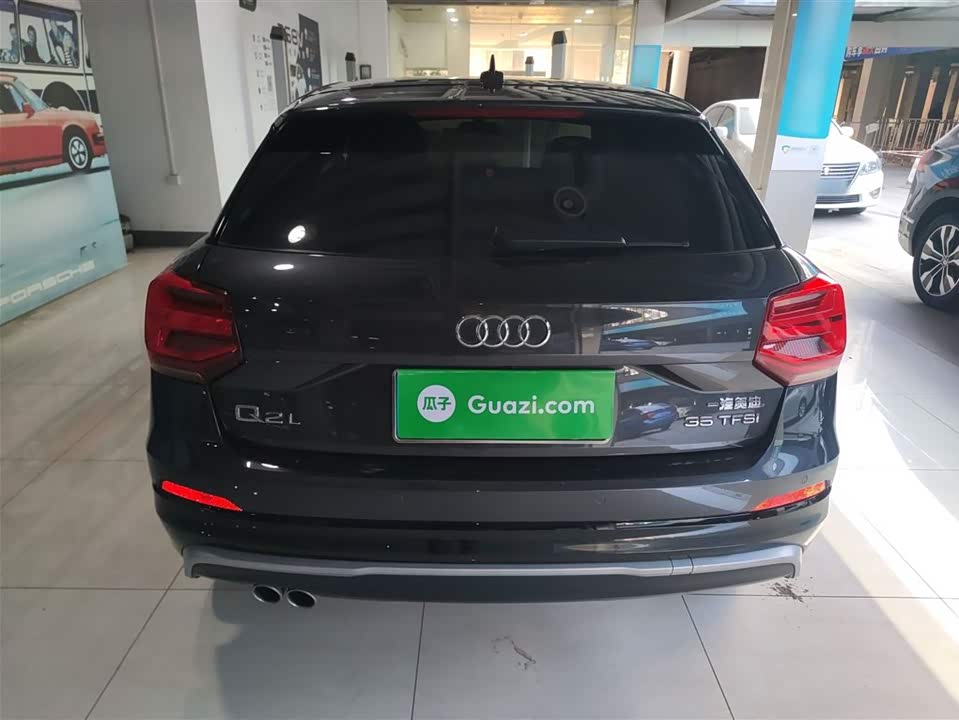 Audi Q2L