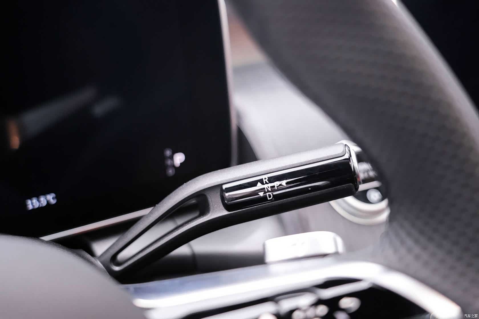 Mercedes-Benz GLC, 2025 13