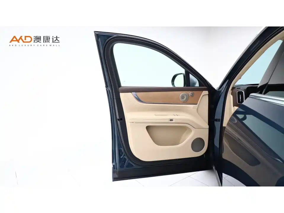 AITO Ask the world M9