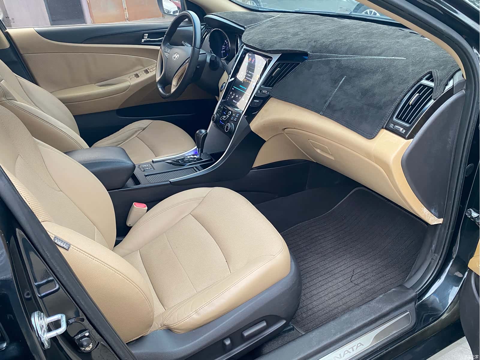 Hyundai Sonata, 2011 9