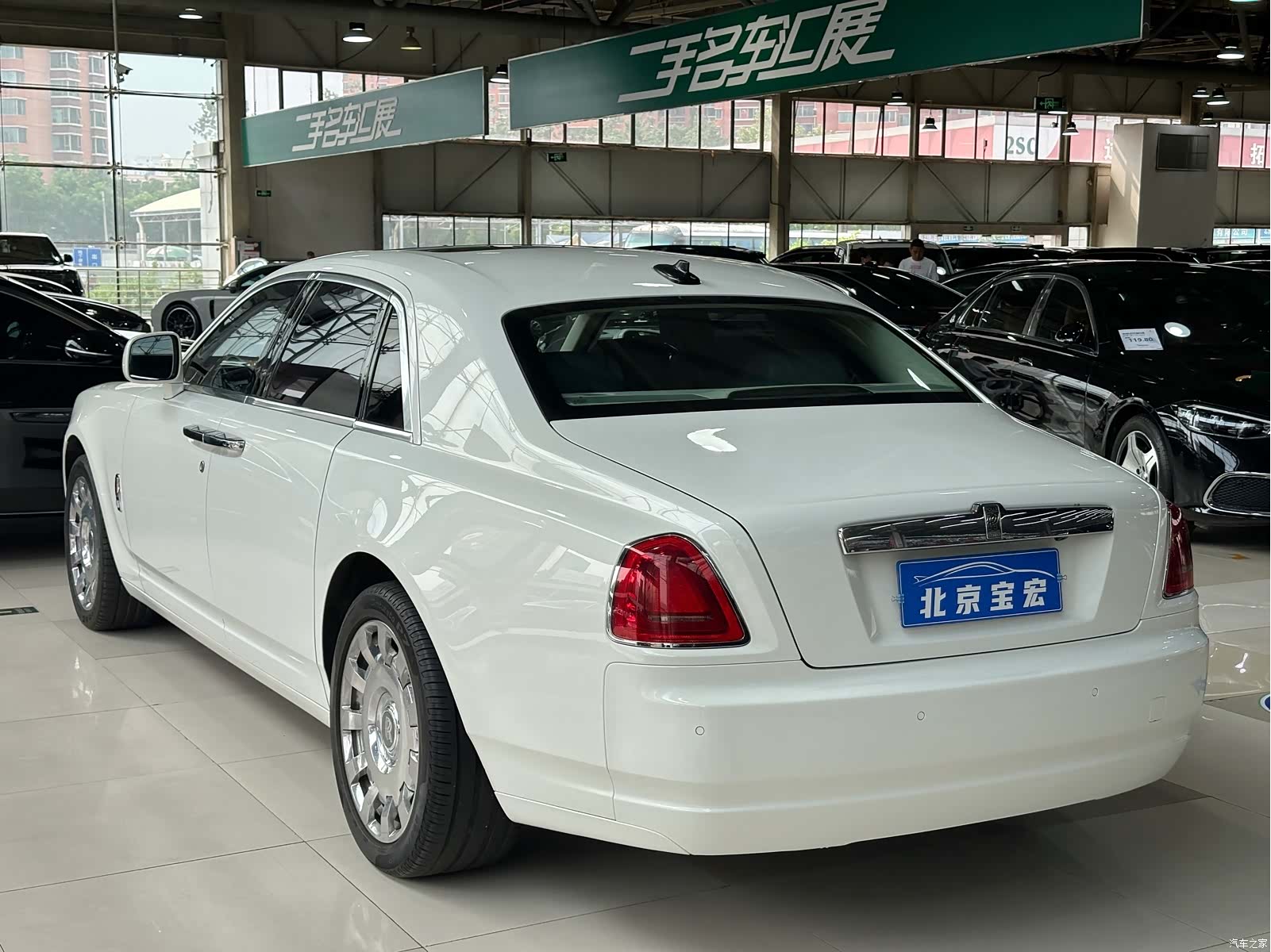 Rolls-Royce Ghost, 2011 все фото