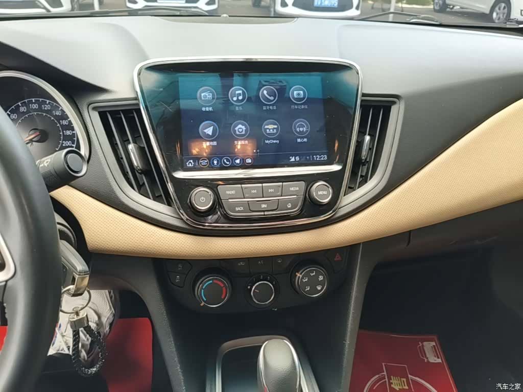 Chevrolet 320, 2021 9