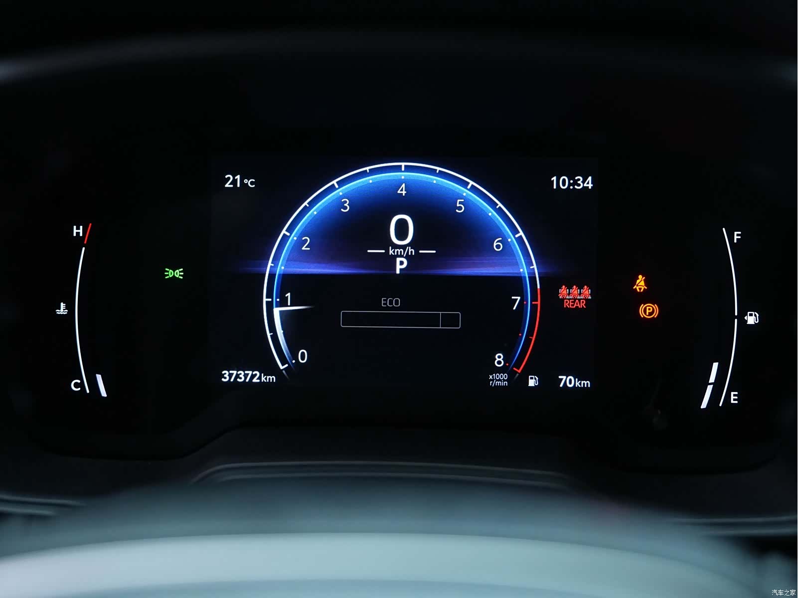 Toyota Frontlander, 2023 21