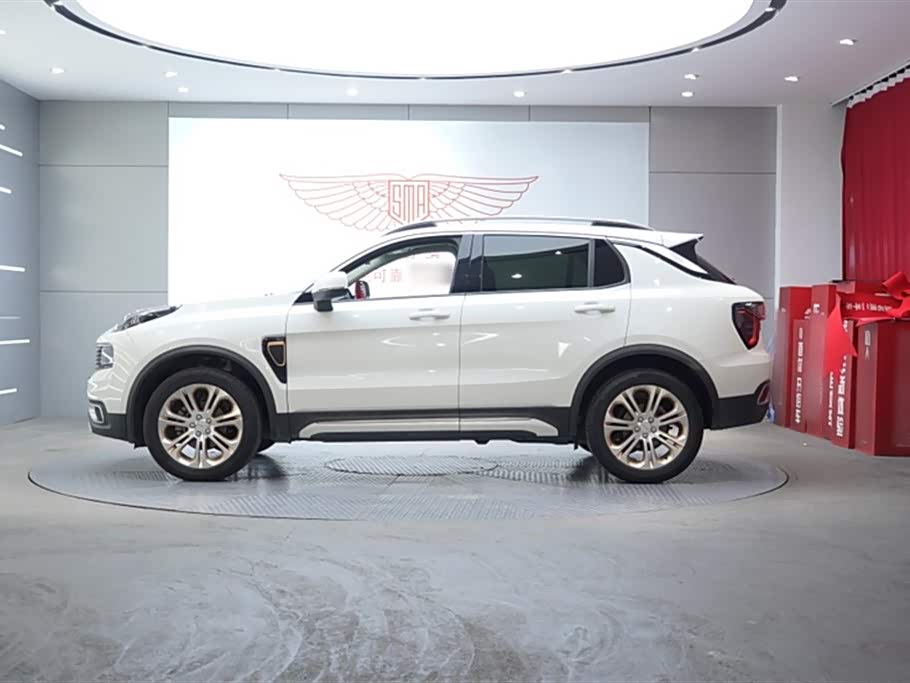 Lynk & Co 01
