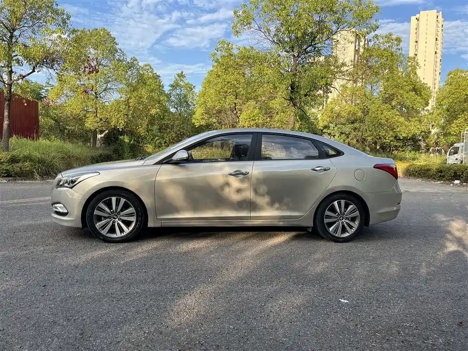 Hyundai Name picture