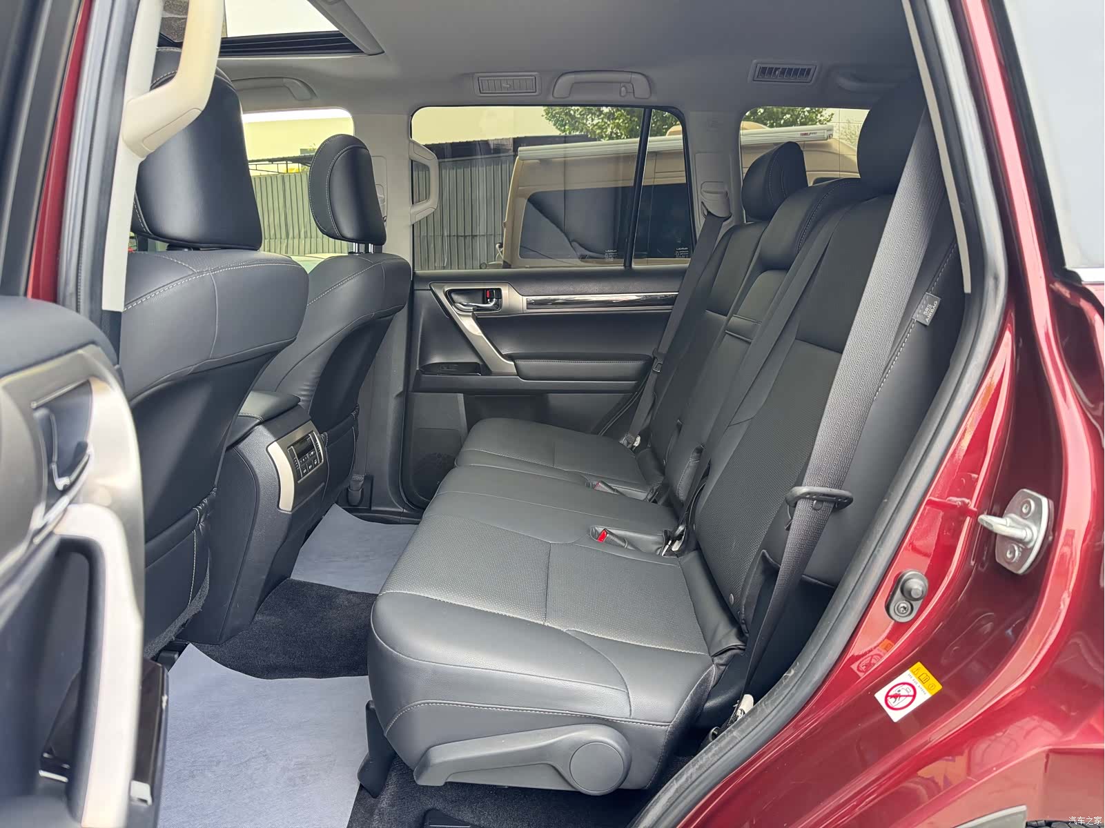 Lexus GX, 2015 13