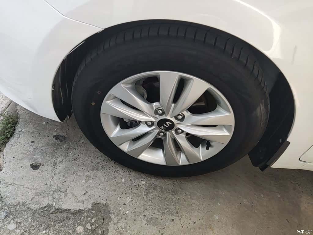 Kia K4, 2015 23