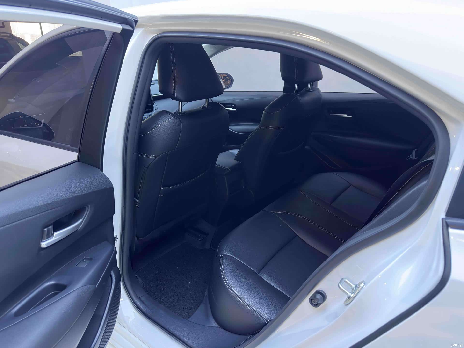 Toyota Corolla, 2023 10