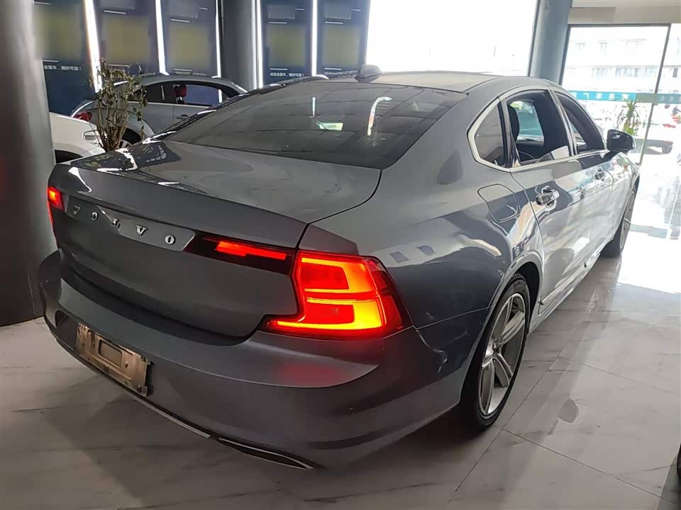 Volvo S90 Volvo S90