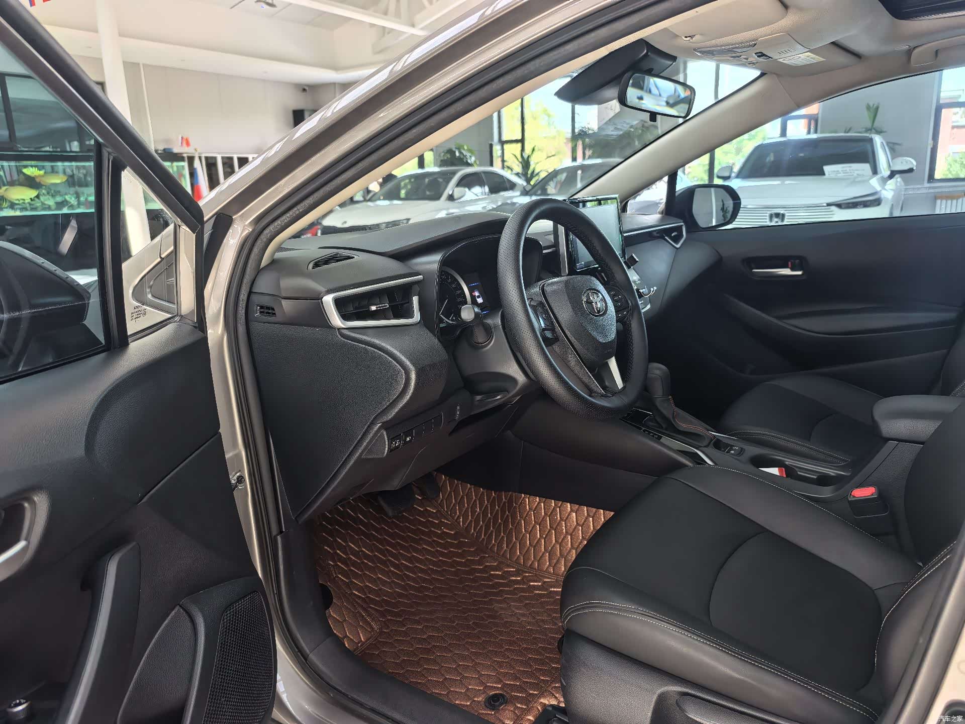 Toyota Corolla, 2023 11