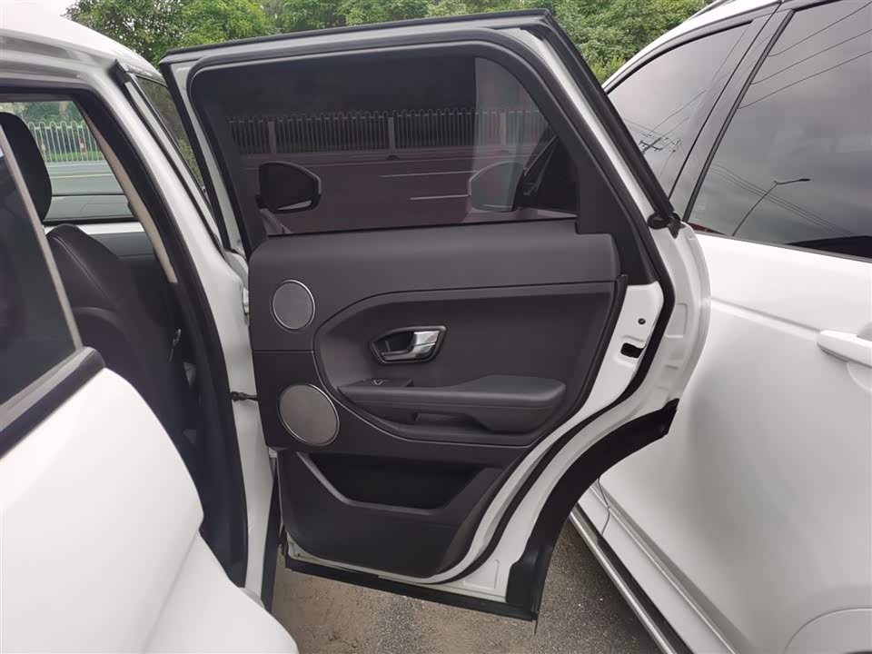 Land Rover Range Rover Aurora
